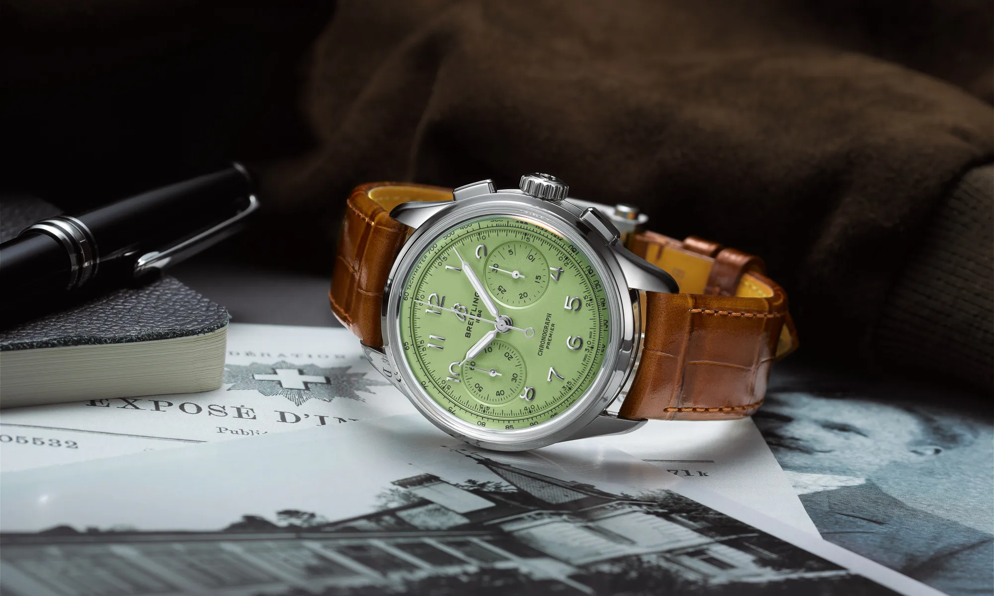 Breitling B09 Pistacio