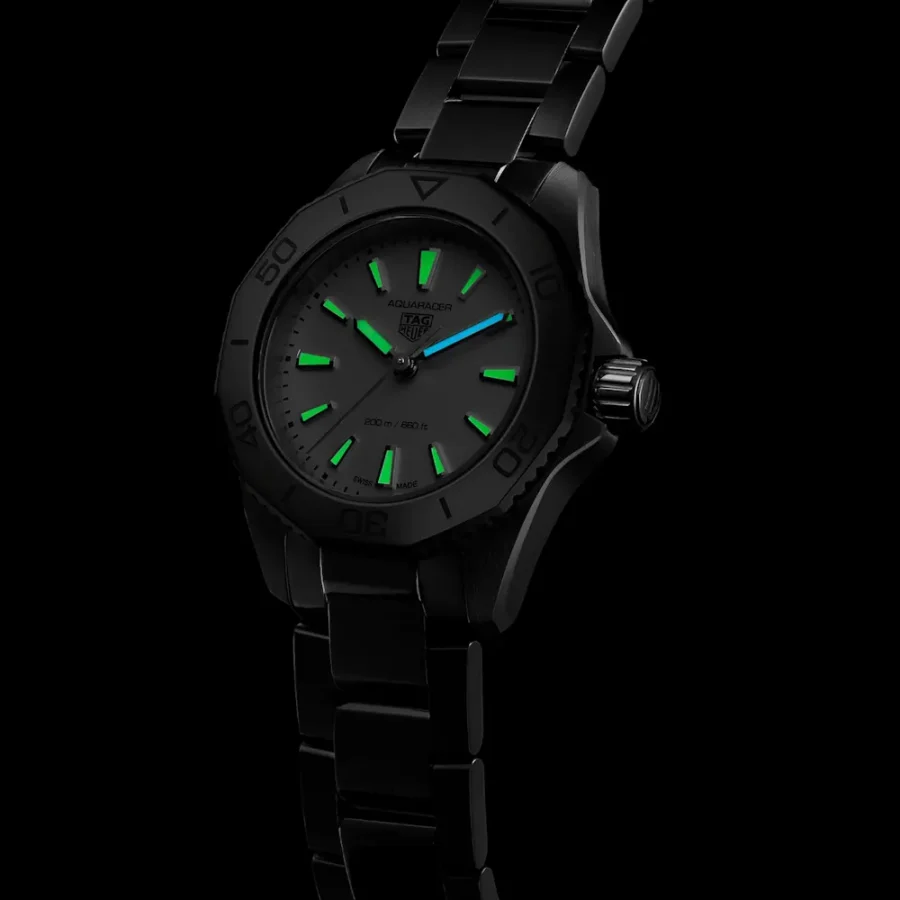 TAG Heuer Aquaracer Professional 200 - Image 3